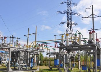 Энергетики ликвидируют последствия атаки вандалов на ЛЭП в Ульяновске