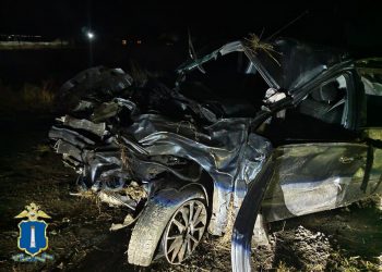«Гранта» на скорости протаранила отбойник на трассе под Ульяновском