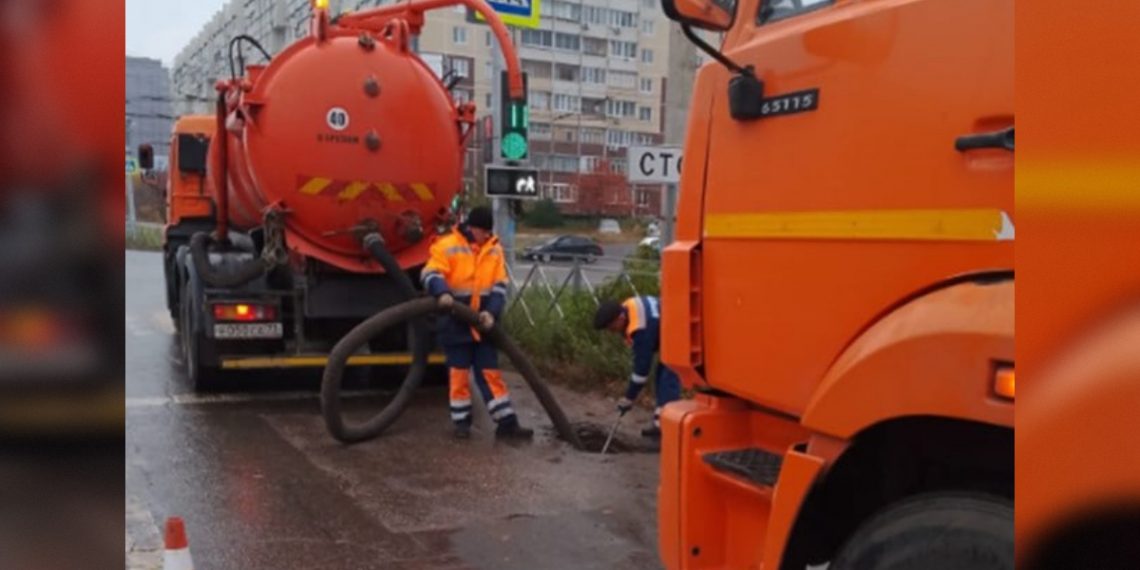 Ульяновские ливневки прочищают шесть бригад «Дорремстроя»