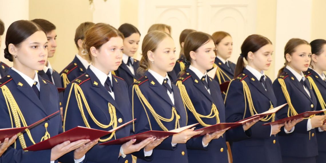 45 ульяновских школьников стали кадетами Следственного комитета