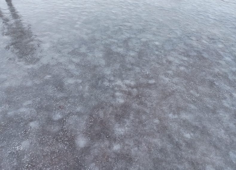 МЧС предупреждает о гололедице на дорогах Ульяновской области в ночь на 24 октября