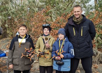 Команда из Ульяновска стала лучшей в тактических соревнованиях дронов