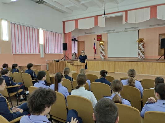В ульяновской школе №15 прошел урок правовой грамотности от следователя