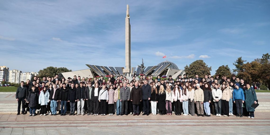 Одарённые ульяновские школьники завершили образовательную поездку в Беларусь