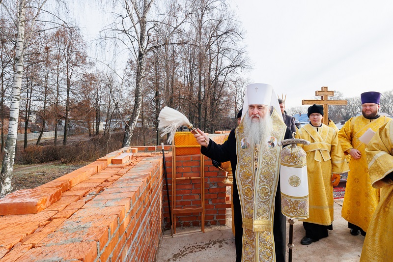 В поселке Тимирязевский Ульяновской области заложили новый храм с 16-метровой колокольней