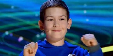 Тина Канделаки протестирует ум ульяновского школьника на телеканале «Пятница!»