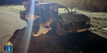 Пьяный водитель без прав на «семёрке» протаранил столб в Новомалыклинском районе