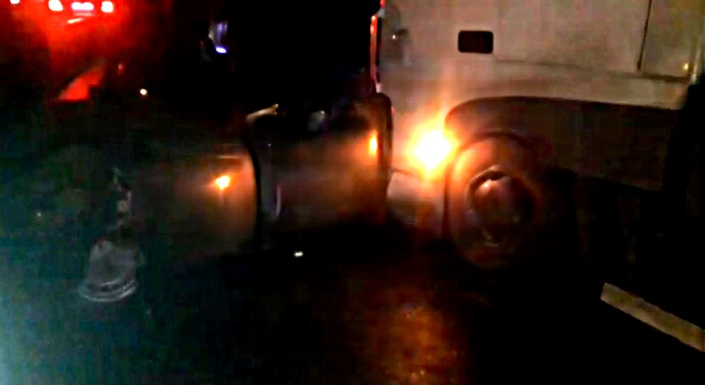 Водитель ВАЗа погиб в ДТП с двумя фурами на трассе в Новоспасском районе