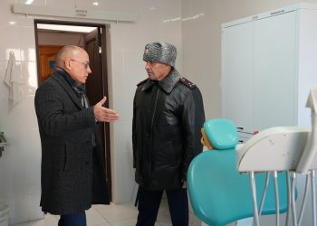 Депутату Гвоздеву показали производство в ИК-2