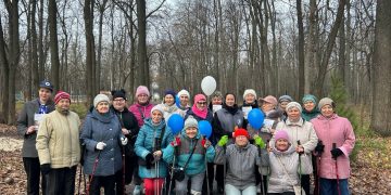 Активные жители Ульяновска прошагали 2,5 тысячи шагов по маршруту здоровья