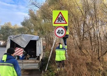 На улицах Ульяновска восстанавливают пострадавшие в ДТП дорожные знаки