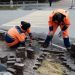 Брусчатку на Гончарова перекладывают в рамках ремонта городских территорий