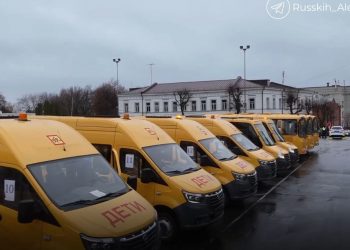 18 новых школьных автобусов пополнили парк образовательных учреждений Ульяновской области