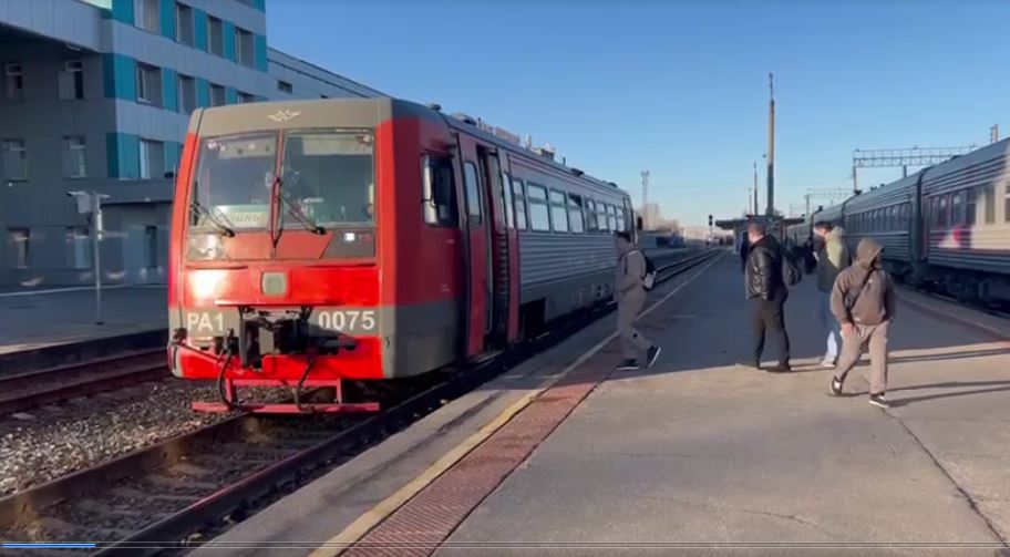 От Ульяновска до Казани с 21 остановкой: поезд перевёз 43,6 тыс. человек