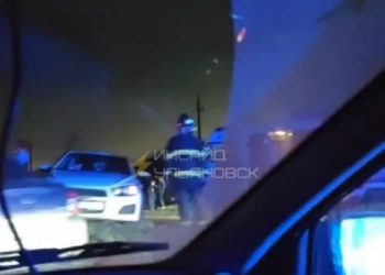 Две легковушки столкнулись лоб в лоб на улице Новосельдинской в Ульяновске