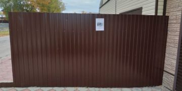 Незаконные парковки и ограждения убирают с улиц Ульяновска