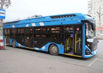 Новый троллейбус «Адмирал» проехал по обоим ульяновским мостам без подключения к сети