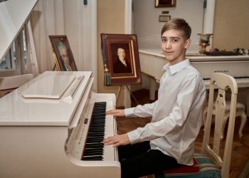 Ульяновский пианист Макар Павленко одержал победу во Всероссийском конкурсе
