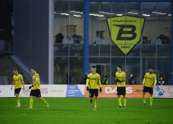 Ульяновская футбольная «Волга» ушла на каникулы без забитых мячей