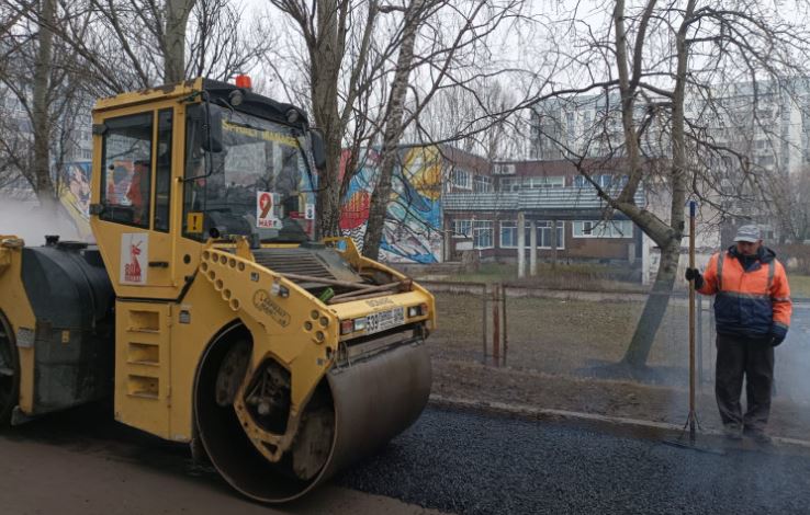 Четыре двора и общественные пространства: в Ульяновске продолжаются работы по благоустройству