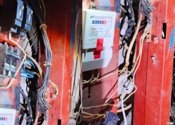 В Ульяновске из-за короткого замыкания загорелся подъезд