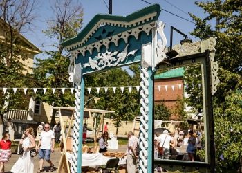 Бесплатная экскурсия по Музею наличников пройдет во «Владимирском саду»