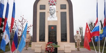 В Луговом почтили память Героя Советского Союза Михаила Хваткова