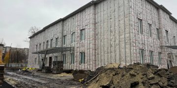 Гвоздев сообщил о срыве сроков ремонта в реабилитационном центре «Подсолнух»