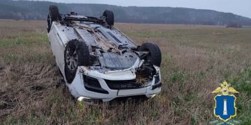 Renault Logan улетел в кювет на трассе в Николаевском районе