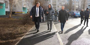 Первый за 40 лет капитальный ремонт: во дворе на Карбышева появились новые тротуары и парковки