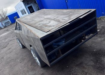 Как тебе такое, Илон Маск? Ульяновцы собрали свой Cybertruck — видео