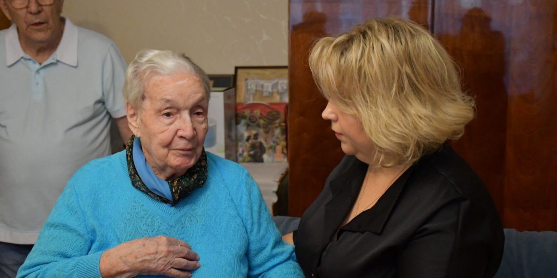 Ульяновская участница Курской битвы Клавдия Вьюговская отметила 101 год