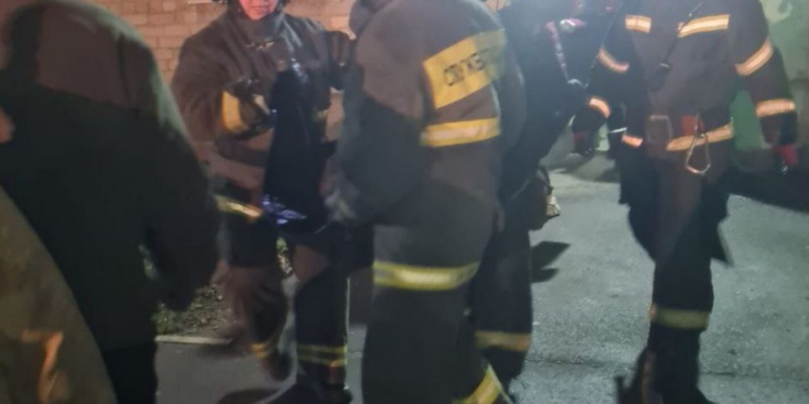 Пожар в Ульяновске: 10 человек эвакуировались сами, одного спасли пожарные