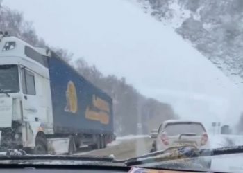 Фура и легковушка столкнулись на трассе под Ульяновском у села Озерки