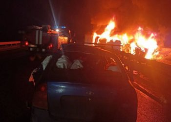 Три человека погибли в столкновении легковушки и фуры под Ульяновском