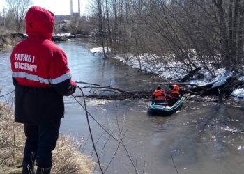 В Ульяновске начали готовиться к весеннему паводку: расчищают канавы и реки