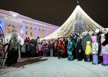 Ульяновцев приглашают на открытие главной городской новогодней ёлки 27 декабря