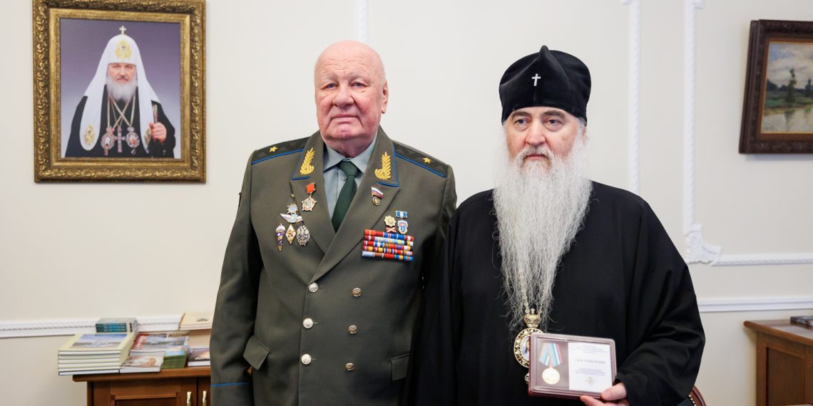 Митрополит Лонгин награждён медалью «За помощь ВДВ в зоне СВО»
