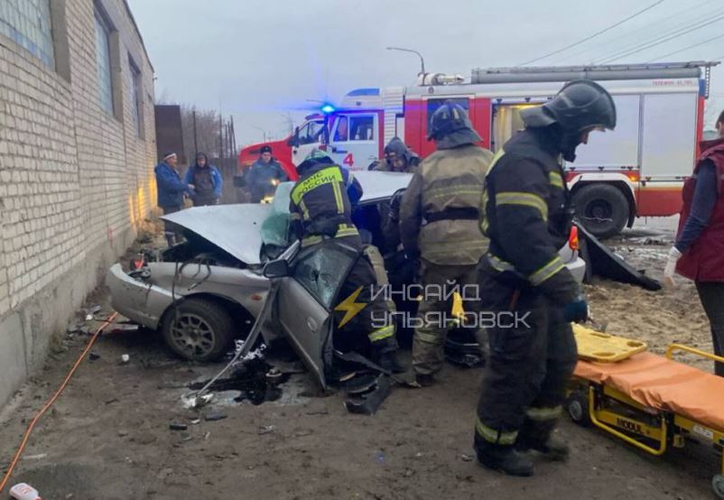В Ульяновске сообщили о смертельном ДТП на улице Хваткова утром 2 декабря