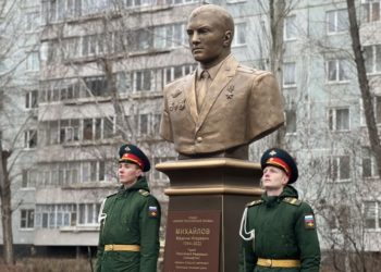 В Ульяновске открыли бюст герою-танкисту Максиму Михайлову