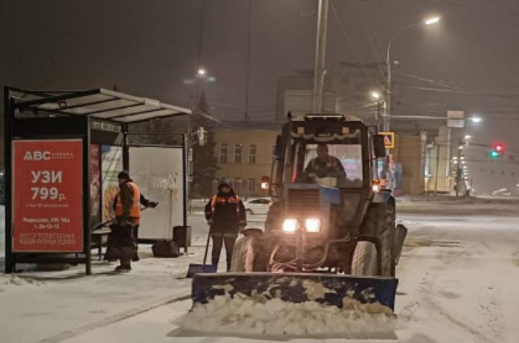 Снегопад усиливается, дорожников Ульяновска перевели особый режим