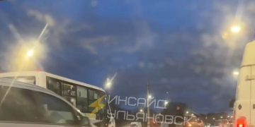 Утренний коллапс в Засвияжье: авария на путепроводе парализовала движение