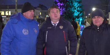 Мэр проверил, как Ульяновск украшают к Новому году — видео