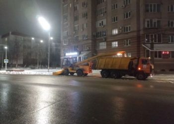 Более 100 самосвалов снега за сутки вывезли из Ульяновска
