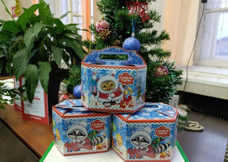 Более 21 тысячи ульяновских детей ждут новогодние подарки от властей и спонсоров