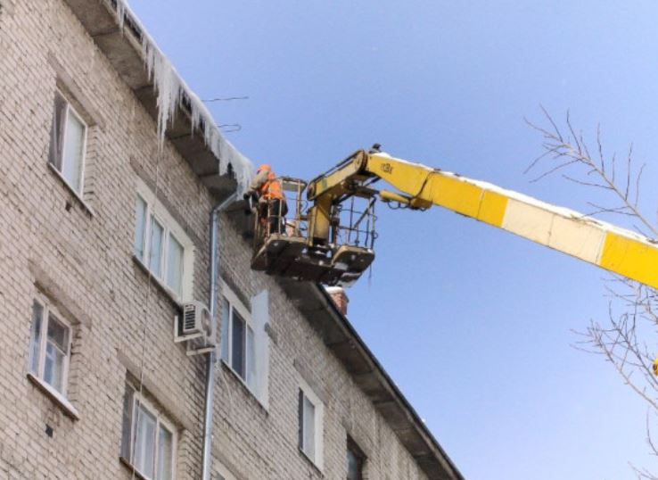 Мэр предупредил ульяновские управляйки об ответственности за зимнюю уборку