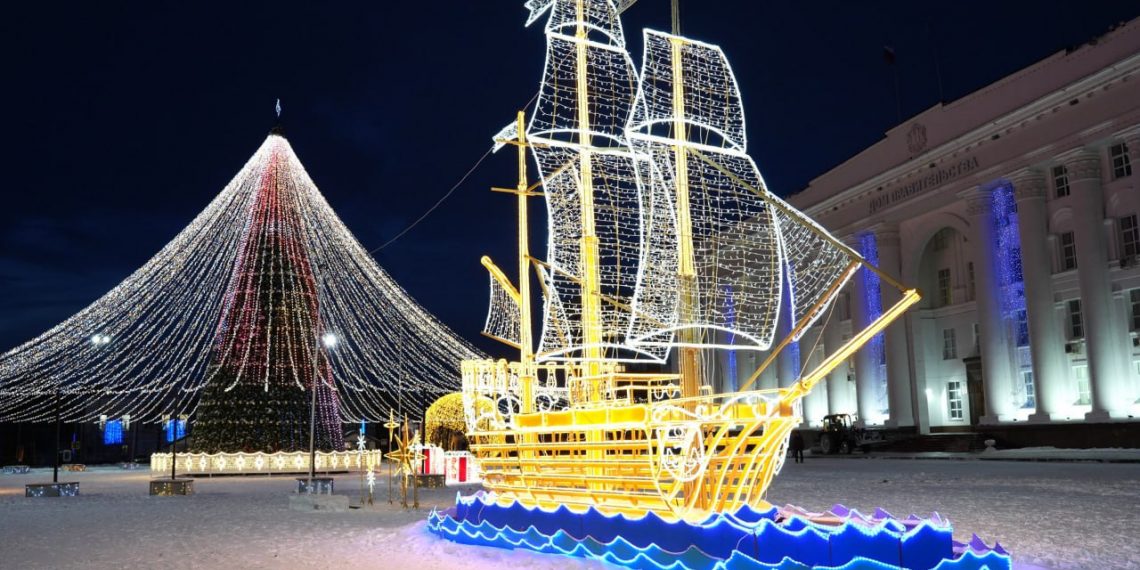 Новогоднее украшение Ульяновска должно быть готово к 10 декабря