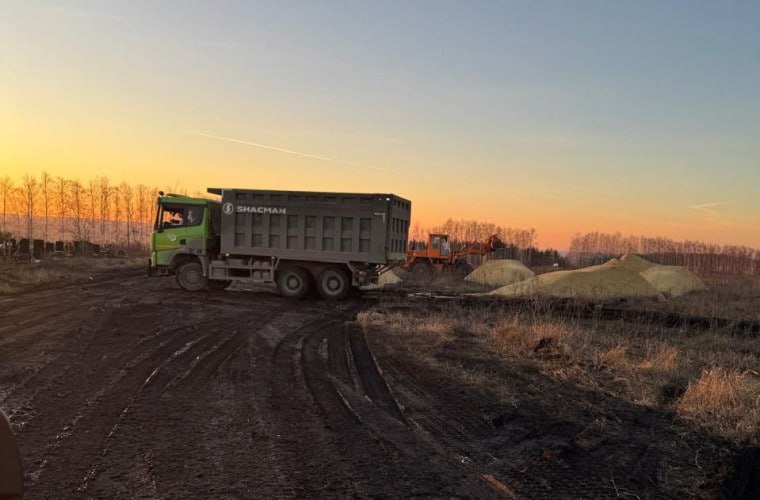 На ульяновском кладбище «Северное» начали укладывать основание для новых дорог