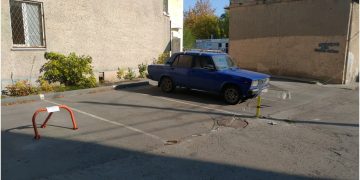 Незаконные парковочные барьеры демонтируют в Ульяновске