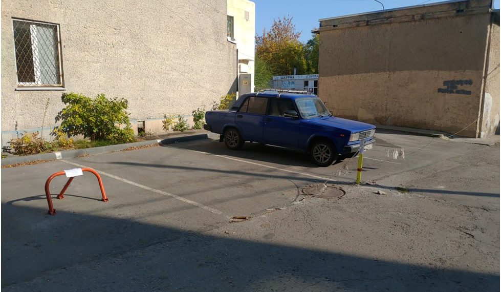 Незаконные парковочные барьеры демонтируют в Ульяновске